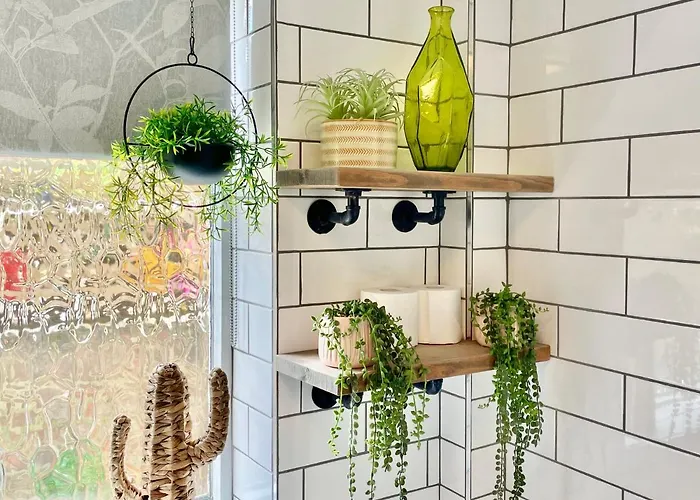 Within The Walls Feriehus *