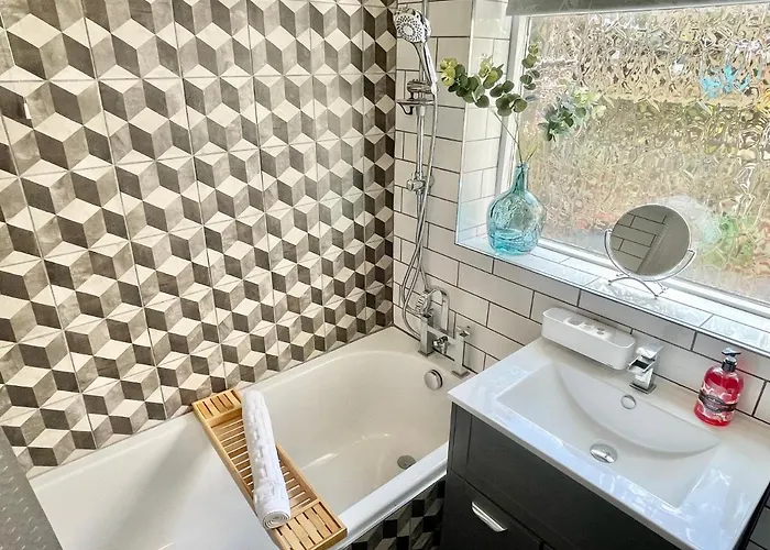 Within The Walls Feriehus York