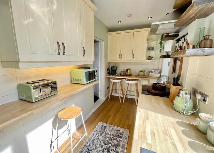 Within The Walls Feriehus York