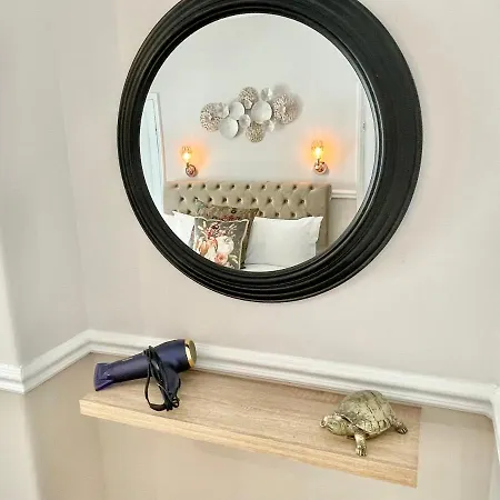 Within The Walls Vakantiehuis *